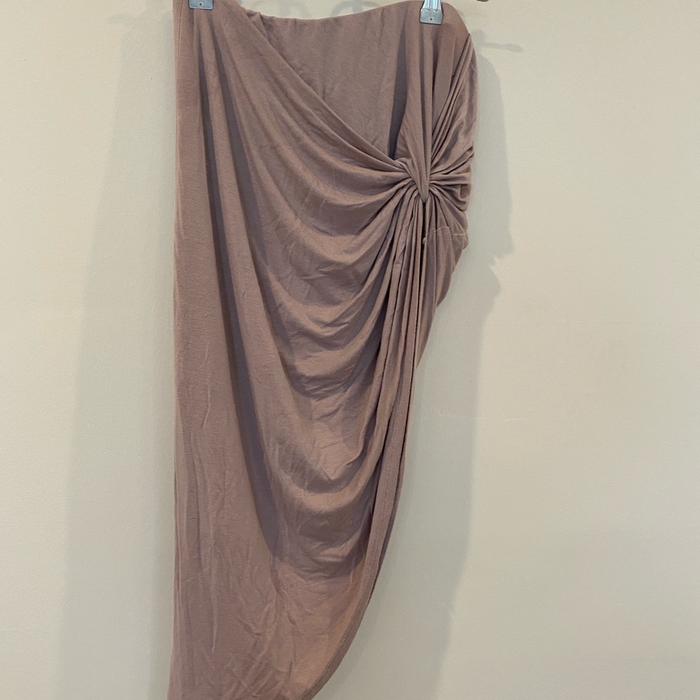Rose-beige asymmetrical skirt